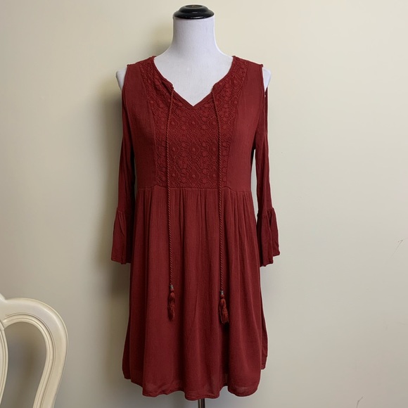 Wild Blue Sadie Robertson Boho Dress. Size M - Picture 2 of 8